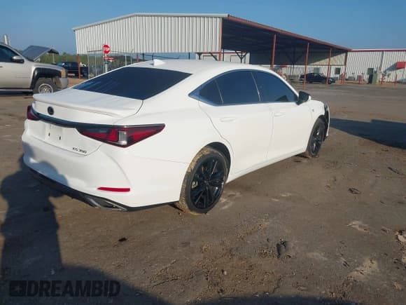 ✅ 2023 Lexus ES 350 F Sport • VIN: 58AJZ1B10PU140692 • Lot: 43550091. Listed on IAAI with 32,738 mi. Free auction sales archive from the USA and detailed vehicle history report at DreamBid. Image 4.