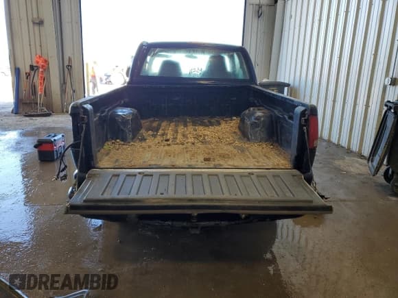 ✅ 2003 Chevrolet S-10 LS • VIN: 1GCDT19X938245738 • Лот: 42430445. Опубликован ранее на Copart с пробегом 190 658 миль. Бесплатный доступ к архиву аукционных продаж из США и подробный отчёт об истории автомобиля на DreamBid. Изображение 6.