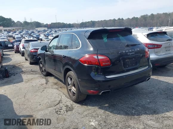 ✅ 2014 Porsche Cayenne • VIN: WP1AA2A20ELA96701 • Lot: 38965353. Listed on IAAI with Not provided. Free auction sales archive from the USA and detailed vehicle history report at DreamBid. Image 3.