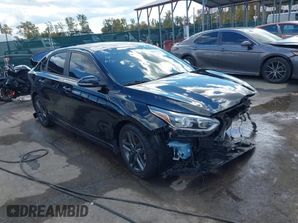 ✅ 2020 Kia Forte GT-Line • VIN: 3KPF34AD8LE224381 • Lot: 43475127. Wystawiony na IAAI z przebiegiem 69 973 mil. Bezpłatny archiwum sprzedaży aukcyjnych z USA i szczegółowy raport historii pojazdu na DreamBid. Zdjęcie 1.