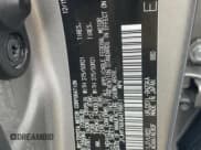 ✅ 2016 Lexus LX 570 • VIN: JTJHY7AX4G4198811 • Lot: 64898475. Wystawiony na Copart z przebiegiem 107 759 mil. Bezpłatny archiwum sprzedaży aukcyjnych z USA i szczegółowy raport historii pojazdu na DreamBid. Zdjęcie 12.