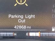 ✅ 2021 Jeep Renegade Latitude • VIN: ZACNJDBB4MPM33455 • Lot: 43762022. Wystawiony na IAAI z przebiegiem 42 868 mil. Bezpłatny archiwum sprzedaży aukcyjnych z USA i szczegółowy raport historii pojazdu na DreamBid. Zdjęcie 16.