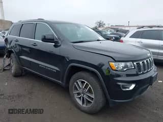 2020 Jeep Grand Cherokee Laredo E z VIN 1C4RJFAG0LC364232, wystawiony jako IAAI lot #42519520 z przebiegiem 74 440 mil mil oraz . Historia ofert i sprzedaży dostępna na DreamBid. Obrazek 1.