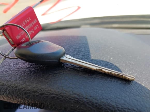 ✅ 1997 Mitsubishi 3000GT • VIN: JA3AM44H2VY002016 • Lot: 42609500. Wystawiony na IAAI z przebiegiem 183 939 mil. Bezpłatny archiwum sprzedaży aukcyjnych z USA i szczegółowy raport historii pojazdu na DreamBid. Zdjęcie 11.