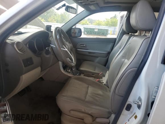 ✅ 2010 Suzuki Grand Vitara Limited • VIN: JS3TE1D99A4100087 • Lot: 56224715. Wystawiony na Copart z przebiegiem 188 696 mil. Bezpłatny archiwum sprzedaży aukcyjnych z USA i szczegółowy raport historii pojazdu na DreamBid. Zdjęcie 7.