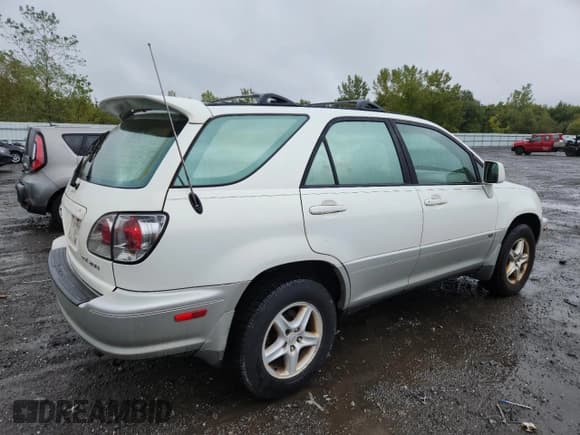✅ 2003 Lexus RX 300 • VIN: JTJHF10U230316303 • Лот: 83905045. Опубликован ранее на Copart с пробегом 192 490 миль. Бесплатный доступ к архиву аукционных продаж из США и подробный отчёт об истории автомобиля на DreamBid. Изображение 3.
