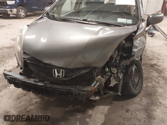 ✅ 2012 Honda Fit • VIN: JHMGE8H38CC019054 • Lot: 43691577. Listed on IAAI with 157,888 mi. Free auction sales archive from the USA and detailed vehicle history report at DreamBid. Image 6.
