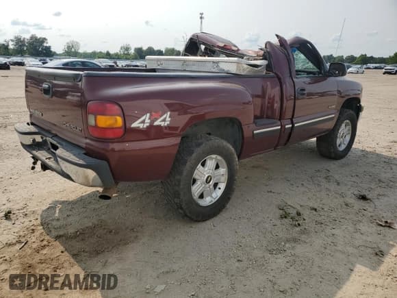 ✅ 2000 Chevrolet Silverado 1500 • VIN: 1GCEK14WXYZ198856 • Lot: 58851185. Listed on Copart with 223,406 mi. Free auction sales archive from the USA and detailed vehicle history report at DreamBid. Image 3.