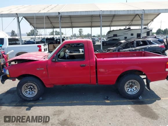 ✅ 1999 Ford Ranger XL • VIN: 1FTYR10C4XUB14725 • Лот: 42966162. Опубликован ранее на IAAI с пробегом 265 474 миль. Бесплатный доступ к архиву аукционных продаж из США и подробный отчёт об истории автомобиля на DreamBid. Изображение 14.