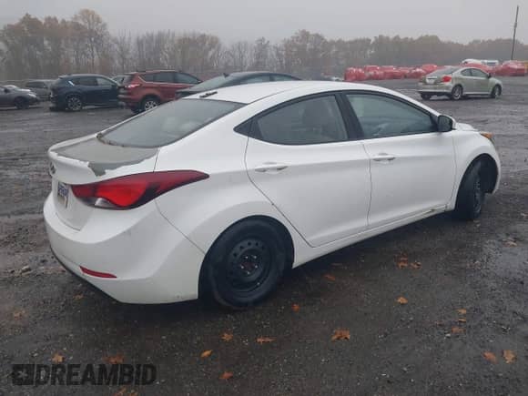2016 Hyundai Elantra SE with VIN 5NPDH4AE5GH775032, listed as a IAAI auction lot 43592526 with 218,744 mi miles and . Bid and sale history available at DreamBid. Image 4.