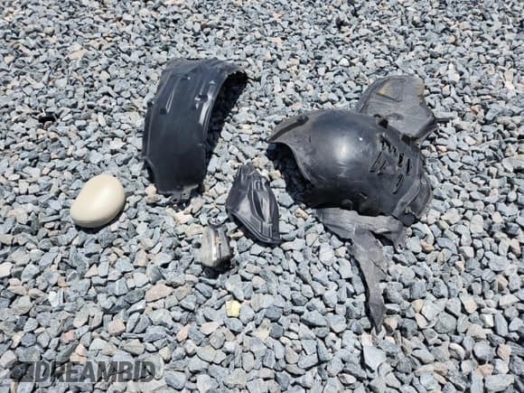 ✅ 2004 Mercedes-Benz E 500 • VIN: WDBUF70J94A589307 • Lot: 60223605. Wystawiony na Copart z przebiegiem Nie podano. Bezpłatny archiwum sprzedaży aukcyjnych z USA i szczegółowy raport historii pojazdu na DreamBid. Zdjęcie 12.