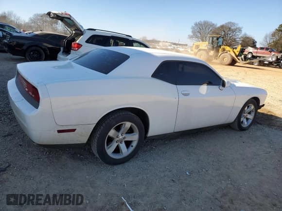 ✅ 2013 Dodge Challenger Rallye Redline • VIN: 2C3CDYAG2DH601069 • Lot: 42184565. Wystawiony na Copart z przebiegiem 144 192 mil. Bezpłatny archiwum sprzedaży aukcyjnych z USA i szczegółowy raport historii pojazdu na DreamBid. Zdjęcie 3.
