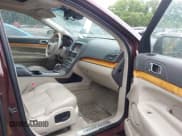 ✅ 2012 Lincoln MKT EcoBoost • VIN: 2LMHJ5AT3CBL50909 • Лот: 42422091. Опубликован ранее на IAAI с пробегом 146 960 миль. Бесплатный доступ к архиву аукционных продаж из США и подробный отчёт об истории автомобиля на DreamBid. Изображение 5.