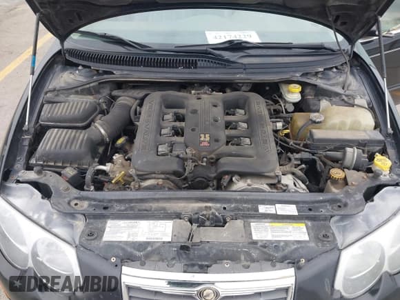 ✅ 2004 Chrysler 300M M • VIN: 2C3HE66G94H686024 • Lot: 42174229. Wystawiony na IAAI z przebiegiem 150 628 mil. Bezpłatny archiwum sprzedaży aukcyjnych z USA i szczegółowy raport historii pojazdu na DreamBid. Zdjęcie 10.