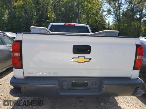 ✅ 2017 Chevrolet Silverado 1500 Work Truck • VIN: 1GCNKNEH3HZ289958 • Лот: 62825235. Опубликован ранее на Copart с пробегом 181 967 миль. Бесплатный доступ к архиву аукционных продаж из США и подробный отчёт об истории автомобиля на DreamBid. Изображение 6.