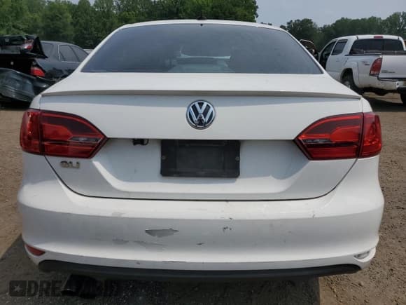 ✅ 2013 Volkswagen Jetta Autobahn • VIN: 3VW4A7AJ2DM395295 • Lot: 60647345. Listed on Copart with 198,802 mi. Free auction sales archive from the USA and detailed vehicle history report at DreamBid. Image 6.