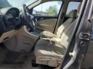 ✅ 2007 Saturn VUE I4 • VIN: 5GZCZ33D87S846019 • Lot: 56679925. Wystawiony na Copart z przebiegiem 233 132 mil. Bezpłatny archiwum sprzedaży aukcyjnych z USA i szczegółowy raport historii pojazdu na DreamBid. Zdjęcie 7.