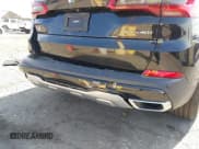 ✅ 2020 BMW X5 sDrive40i • VIN: 5UXCR4C0XL9B43349 • Lot: 42998347. Wystawiony na IAAI z przebiegiem 61 346 mil. Bezpłatny archiwum sprzedaży aukcyjnych z USA i szczegółowy raport historii pojazdu na DreamBid. Zdjęcie 18.