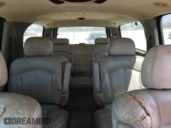 ✅ 2001 Chevrolet Suburban LS • VIN: 3GNEC16T81G252121 • Лот: 48796565. Опубликован ранее на Copart с пробегом 303 289 миль. Бесплатный доступ к архиву аукционных продаж из США и подробный отчёт об истории автомобиля на DreamBid. Изображение 10.