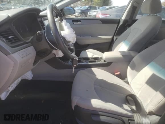 ✅ 2018 Hyundai Sonata SE • VIN: 5NPE24AFXJH676079 • Lot: 44744513. Listed on Copart with 41,881 mi. Free auction sales archive from the USA and detailed vehicle history report at DreamBid. Image 7.