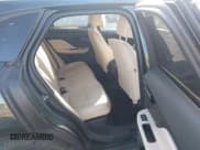 ✅ 2017 Jaguar F-Pace 35t Premium • VIN: SADCJ2BV3HA068642 • Lot: 43527261. Wystawiony na IAAI z przebiegiem 124 093 mil. Bezpłatny archiwum sprzedaży aukcyjnych z USA i szczegółowy raport historii pojazdu na DreamBid. Zdjęcie 8.