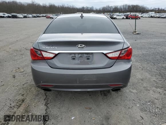 ✅ 2013 Hyundai Sonata SE • VIN: 5NPEC4AC9DH770123 • Lot: 47869264. Listed on Copart with 127,454 mi. Free auction sales archive from the USA and detailed vehicle history report at DreamBid. Image 6.