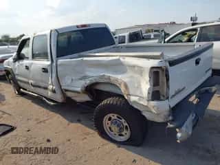 2002 Chevrolet Silverado 1500HD LT с VIN 1GCGC13U12F157093, выставлен на аукционе IAAI как лот 43224507 с пробегом 226 026 миль миль и . История ставок и продаж доступна на DreamBid. Изображение 3.