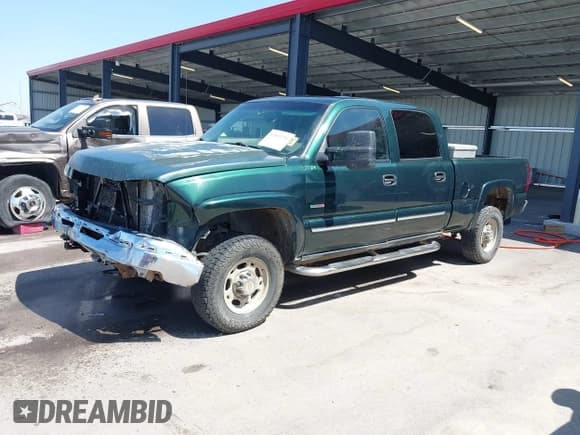 ✅ 2005 Chevrolet Silverado 2500HD LS • VIN: 1GCHK232X5F925606 • Lot: 42553752. Wystawiony na IAAI z przebiegiem 287 123 mil. Bezpłatny archiwum sprzedaży aukcyjnych z USA i szczegółowy raport historii pojazdu na DreamBid. Zdjęcie 19.