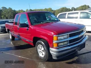 1996 Chevrolet Silverado 1500 z VIN 2GCEC19R1T1171031, wystawiony jako IAAI lot #43414538 z przebiegiem 173 566 mil mil oraz . Historia ofert i sprzedaży dostępna na DreamBid. Obrazek 1.