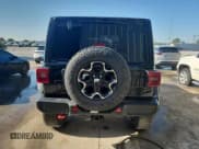 ✅ 2024 Jeep Wrangler Rubicon • VIN: 1C4RJXFG7RW278759 • Lot: 92492445. Wystawiony na Copart z przebiegiem 17 926 mil. Bezpłatny archiwum sprzedaży aukcyjnych z USA i szczegółowy raport historii pojazdu na DreamBid. Zdjęcie 6.