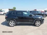 ✅ 2018 Jeep Compass Latitude • VIN: 3C4NJCBB0JT502515 • Lot: 42934546. Wystawiony na IAAI z przebiegiem 77 123 mil. Bezpłatny archiwum sprzedaży aukcyjnych z USA i szczegółowy raport historii pojazdu na DreamBid. Zdjęcie 13.
