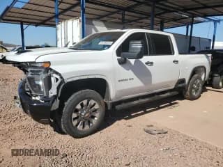 ✅ 2024 Chevrolet Silverado 2500HD Custom • VIN: 2GC4YME72R1150085 • Lot: 84703315. Wystawiony na Copart z przebiegiem 40 127 mil. Bezpłatny archiwum sprzedaży aukcyjnych z USA i szczegółowy raport historii pojazdu na DreamBid. Zdjęcie 1.