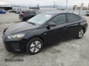 ✅ 2017 Hyundai Ioniq Blue • VIN: KMHC65LC2HU024539 • Lot: 42394435. Wystawiony na Copart z przebiegiem 79 619 mil. Bezpłatny archiwum sprzedaży aukcyjnych z USA i szczegółowy raport historii pojazdu na DreamBid. Zdjęcie 1.