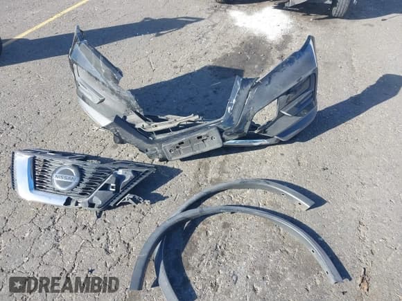 ✅ 2018 Nissan Rogue S • VIN: KNMAT2MV9JP560783 • Lot: 43495873. Wystawiony na IAAI z przebiegiem 74 930 mil. Bezpłatny archiwum sprzedaży aukcyjnych z USA i szczegółowy raport historii pojazdu na DreamBid. Zdjęcie 12.