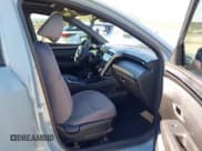 ✅ 2023 Hyundai Santa Cruz SEL • VIN: 5NTJCDAE7PH058098 • Лот: 43359560. Опубликован ранее на IAAI с пробегом 31 877 миль. Бесплатный доступ к архиву аукционных продаж из США и подробный отчёт об истории автомобиля на DreamBid. Изображение 5.