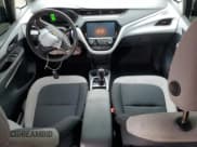 ✅ 2021 Chevrolet Bolt EV LT • VIN: 1G1FY6S09M4114329 • Lot: 72351564. Wystawiony na Copart z przebiegiem 20 514 mil. Bezpłatny archiwum sprzedaży aukcyjnych z USA i szczegółowy raport historii pojazdu na DreamBid. Zdjęcie 8.