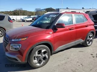 ✅ 2024 Hyundai Venue SEL • VIN: KMHRC8A30RU311211 • Lot: 77178334. Wystawiony na Copart z przebiegiem 6 622 mil. Bezpłatny archiwum sprzedaży aukcyjnych z USA i szczegółowy raport historii pojazdu na DreamBid. Zdjęcie 1.