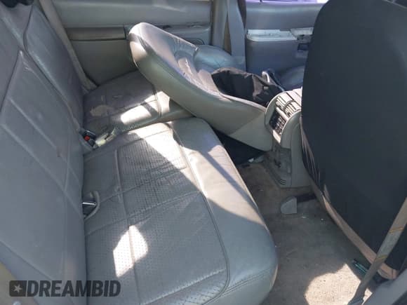 ✅ 1995 Ford Explorer Eddie Bauer • VIN: 1FMDU32X6SUA19810 • Lot: 41660211. Listed on IAAI with 151,477 mi. Free auction sales archive from the USA and detailed vehicle history report at DreamBid. Image 8.