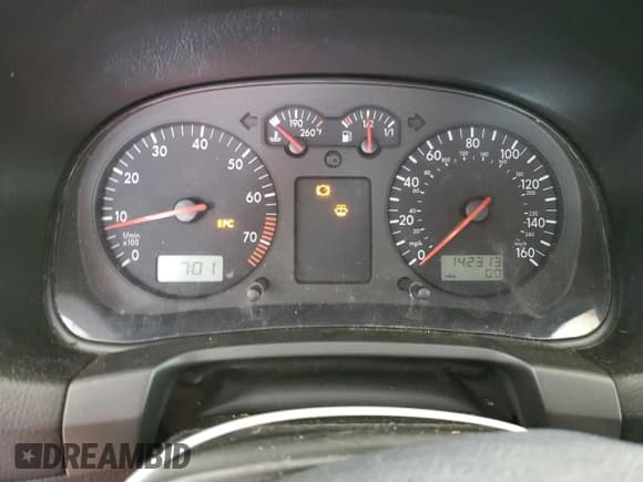 ✅ 2006 Volkswagen Golf GL • VIN: 9BWFL61J964006706 • Лот: 65208535. Опубликован ранее на Copart с пробегом 142 313 миль. Бесплатный доступ к архиву аукционных продаж из США и подробный отчёт об истории автомобиля на DreamBid. Изображение 9.