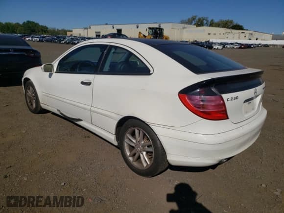 ✅ 2002 Mercedes-Benz C 230/260/280/320 • VIN: WDBRN47J02A357463 • Lot: 81295765. Wystawiony na Copart z przebiegiem Nie podano. Bezpłatny archiwum sprzedaży aukcyjnych z USA i szczegółowy raport historii pojazdu na DreamBid. Zdjęcie 2.