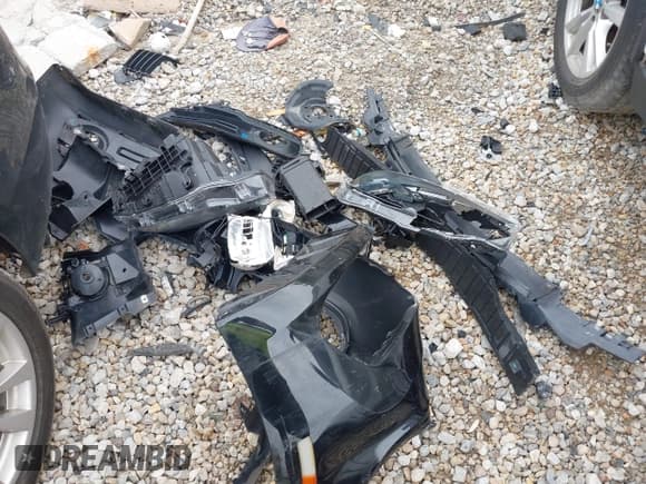 ✅ 2016 BMW 3 Series 320i xDrive • VIN: WBA8E5G56GNU19189 • Lot: 42733693. Listed on IAAI with 73,694 mi. Free auction sales archive from the USA and detailed vehicle history report at DreamBid. Image 12.