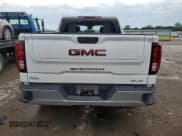 ✅ 2022 GMC Sierra 1500 SLE • VIN: 3GTPUBEK5NG552136 • Лот: 68066634. Опубликован ранее на Copart с пробегом 58 022 миль. Бесплатный доступ к архиву аукционных продаж из США и подробный отчёт об истории автомобиля на DreamBid. Изображение 6.