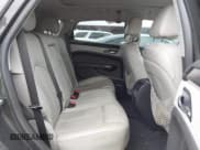 ✅ 2016 Cadillac SRX Luxury Collection • VIN: 3GYFNBE30GS534025 • Lot: 43925741. Wystawiony na IAAI z przebiegiem 119 336 mil. Bezpłatny archiwum sprzedaży aukcyjnych z USA i szczegółowy raport historii pojazdu na DreamBid. Zdjęcie 8.