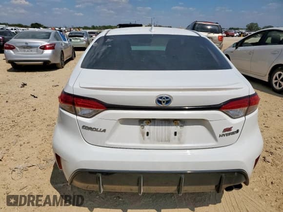 ✅ 2023 Toyota Corolla Hybrid LE • VIN: JTDBCMFE2PJ009085 • Lot: 70334505. Wystawiony na Copart z przebiegiem Nie podano. Bezpłatny archiwum sprzedaży aukcyjnych z USA i szczegółowy raport historii pojazdu na DreamBid. Zdjęcie 6.