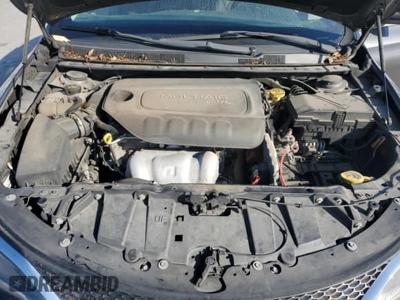 ✅ 2015 Chrysler 200 Limited • VIN: 1C3CCCAB6FN693811 • Lot: 91445565. Wystawiony na Copart z przebiegiem 172 566 mil. Bezpłatny archiwum sprzedaży aukcyjnych z USA i szczegółowy raport historii pojazdu na DreamBid. Zdjęcie 11.