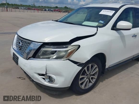 ✅ 2014 Nissan Pathfinder SL • VIN: 5N1AR2MN6EC699874 • Lot: 42920363. Listed on IAAI with 172,996 mi. Free auction sales archive from the USA and detailed vehicle history report at DreamBid. Image 6.