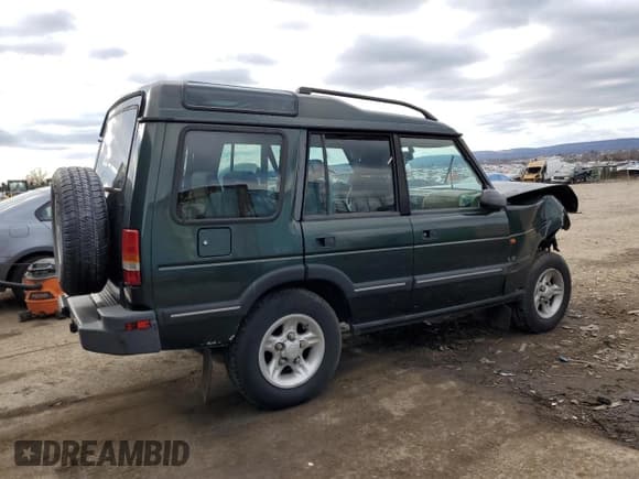✅ 1998 Land Rover Discovery SD • VIN: SALJY1245WA752596 • Lot: 35967783. Listed on Copart with 123,094 mi. Free auction sales archive from the USA and detailed vehicle history report at DreamBid. Image 3.