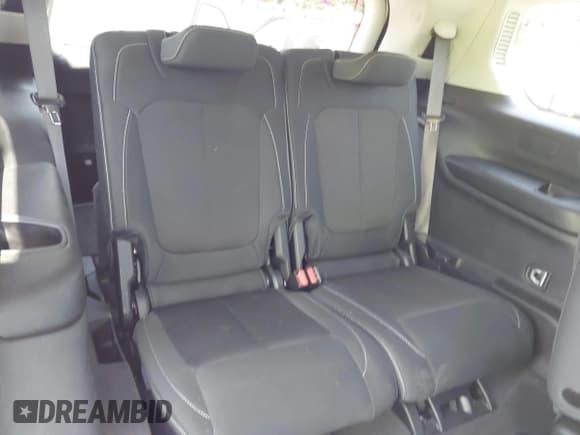 ✅ 2023 Jeep Grand Cherokee Altitude • VIN: 1C4RJKAG4P8895077 • Lot: 42212118. Listed on IAAI with 49,388 mi. Free auction sales archive from the USA and detailed vehicle history report at DreamBid. Image 17.