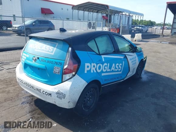 ✅ 2016 Toyota Prius One • VIN: JTDKDTB37G1135616 • Lot: 42559624. Listed on IAAI with 174,027 mi. Free auction sales archive from the USA and detailed vehicle history report at DreamBid. Image 4.