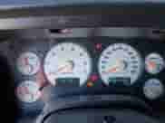 2005 Dodge 1500 SLT z VIN 1D7HA16D25J535578, wystawiony jako Copart lot #49976875 z przebiegiem 126 139 mil mil oraz Szkoda całkowita • Salvage title. Historia ofert i sprzedaży dostępna na DreamBid. Obrazek 9.